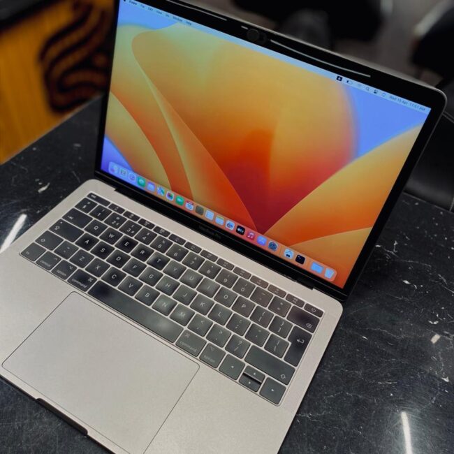 Apple MacBook Pro 13(Mid 2017)